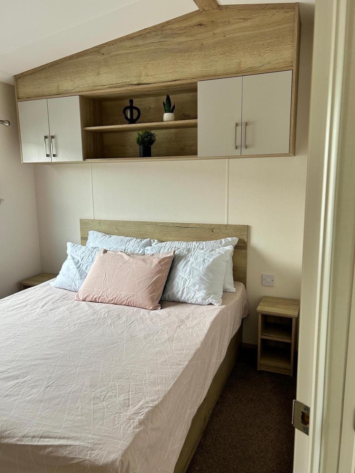Verbjam 6 Berth Caravan Holiday St Osyth Клактон-он-Си Экстерьер фото