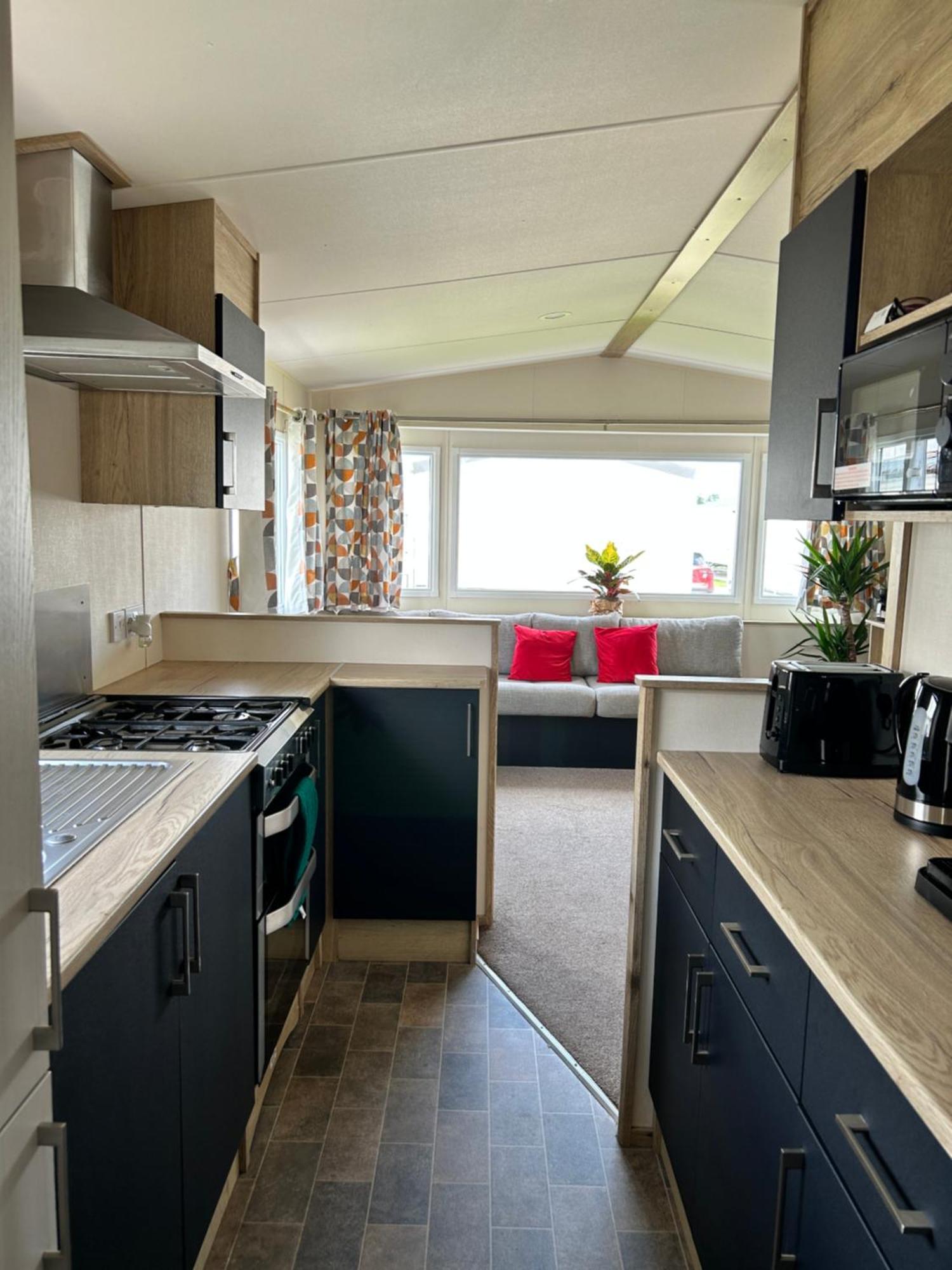 Verbjam 6 Berth Caravan Holiday St Osyth Клактон-он-Си Экстерьер фото